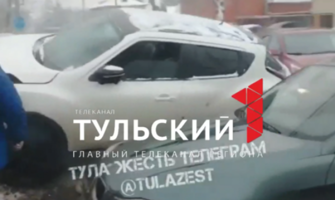 Напротив ЦО №5 в Туле произошло ДТП