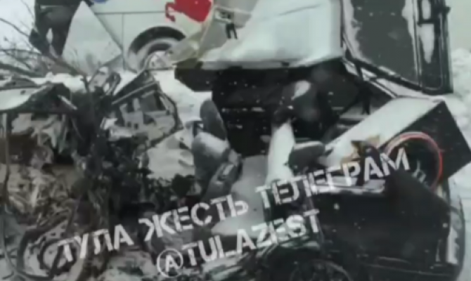 Под Алексином произошло ДТП с участием автобуса