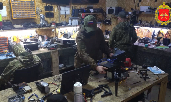 Минобороны показало работу полевой мастерской в зоне СВО