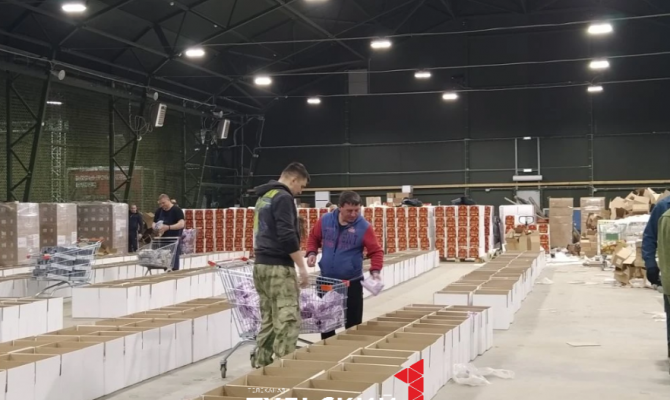 Тула готовится к Дню Победы: для бойцов СВО собирают подарки