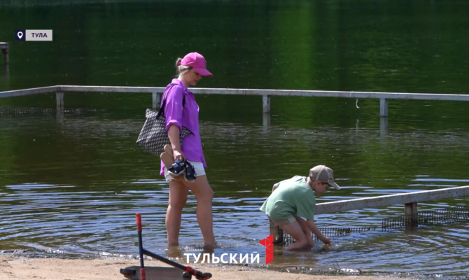 Жара победила: туляки начали купаться, пока водолазы обследуют дно