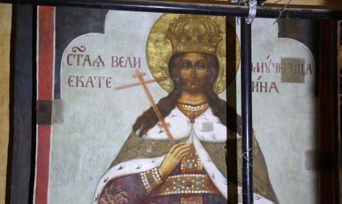 Реставраторы восстанавливают уникальные фрески в соборе Тульского кремля