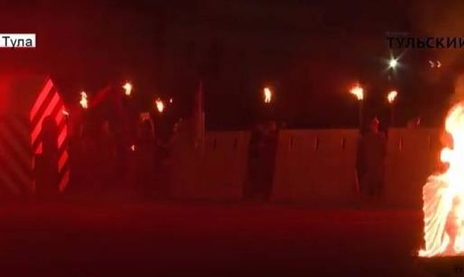 «Битву за Москву» показали тулякам на пл. Ленина в Туле. РЕПОРТАЖ