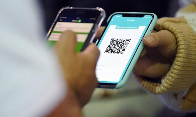 РЖД могут ввести посадку на поезд с помощью QR-кода