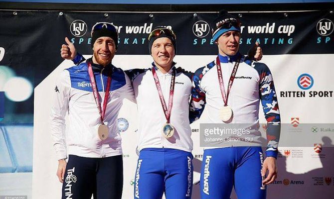 Тульский конькобежец привез с Кубка мира "золото", "серебро" и "бронзу"