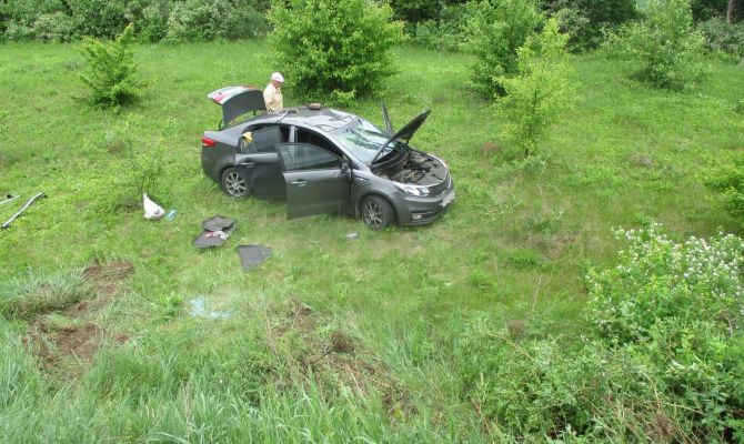 Под Кимовском опрокинулась иномарка