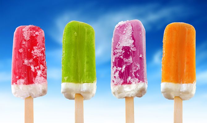 Медики рассказали об опасности мороженого в жару 