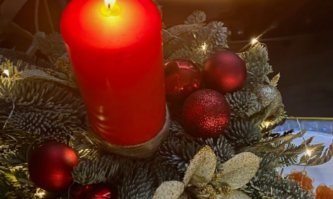 Диетолог рассказала об опасной привычке россиян в Новый год