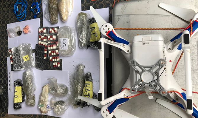 В тульскую колонию попытались передать наркотики и телефоны с помощью дрона