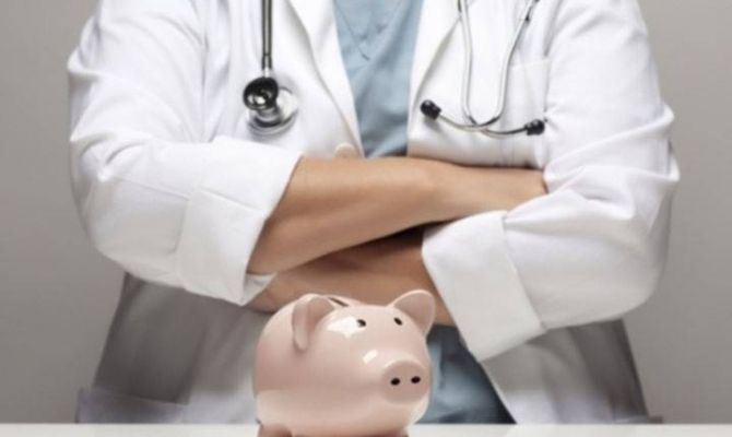 Зарплату бюджетников существенно повысят к 2018 году