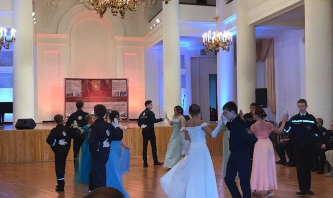 В Туле прошел кадетский бал