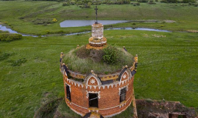 В Туле пройдет фотовыставка разрушающихся храмов региона