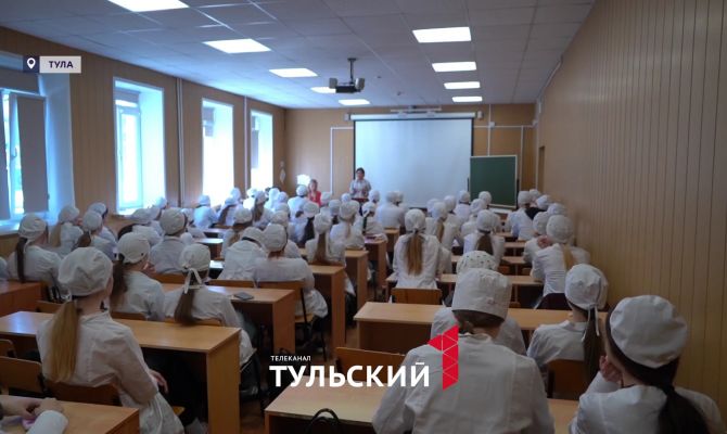 Нефролог с 30-летним стажем поделилась со студентами опытом пересадки почек