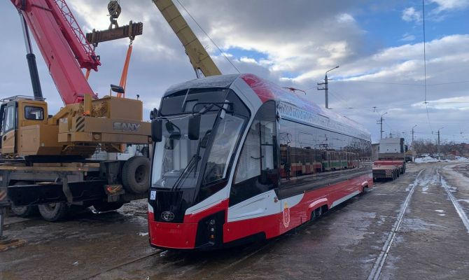 В Тулу прибыли два новых трамвая "Львенка"