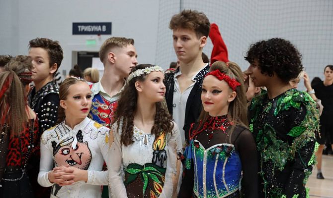 В Туле проходит первенство ЦФО по акробатическому рок-н-роллу