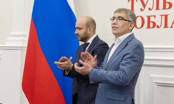 Дмитрий Миляев поздравил Вячеслава Федорищева с вступлением в должность губернатора Самарской области