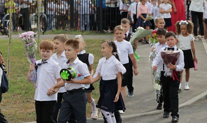 К новому учебному году тульские строители восстановили школу в Мариуполе