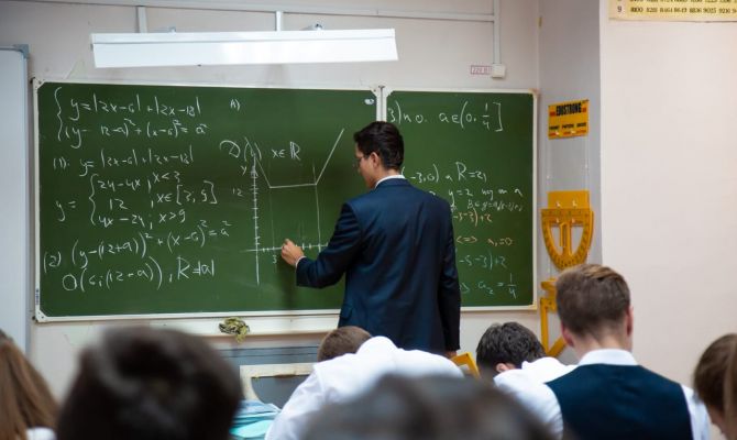 Новый предмет будет обучать школьников распознавать фейки