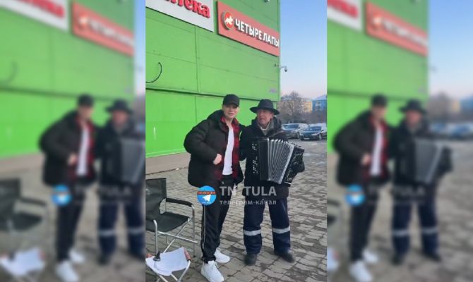 SHAMAN спел свой хит с уличным музыкантом в Тульской области