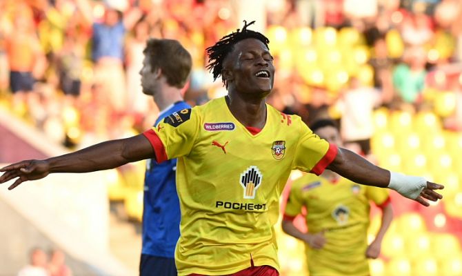 Губернатор Алексей Дюмин поздравил тульский «Арсенал» с первой победой