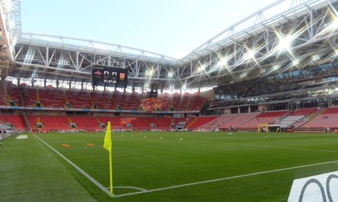 В Москве стартует матч "Спартак" - "Арсенал"