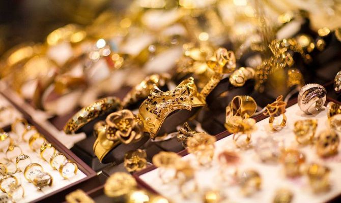 Свадебный бум: россияне стали чаще посещать ювелирные магазины