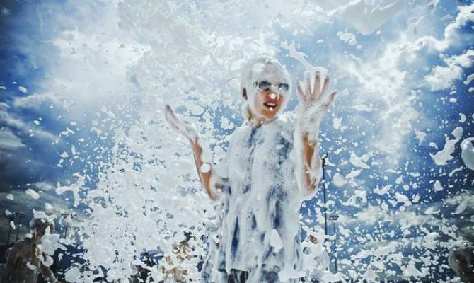 Туляков приглашают на пенную вечеринку