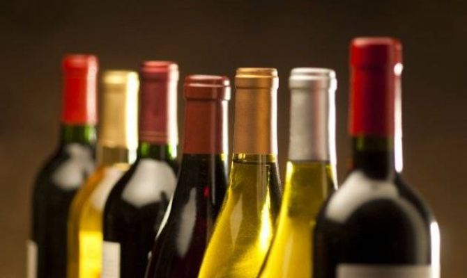 Алкоголь в России предлагают продавать круглосуточно