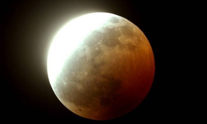 Завтра над Тулой потускнеет луна