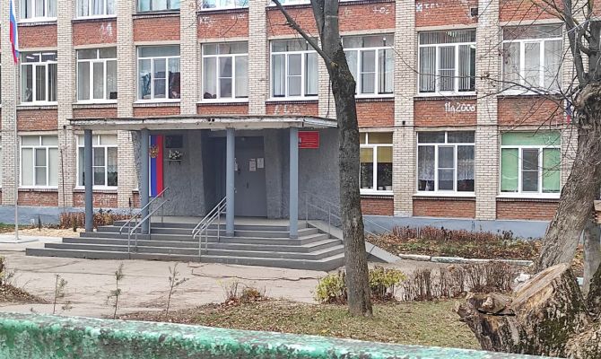 Директор тульской школы, где 8-классник напал на учителя, получил представление Прокуратуры