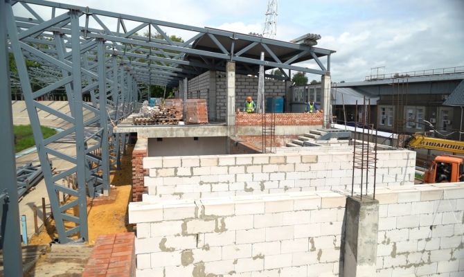 В Туле во время ремонта велотрека опрокинулся подъемник: мастера строительной фирмы будут судить