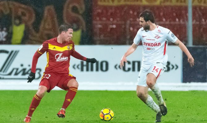 В Туле стартовал матч «Арсенал» - «Спартак»