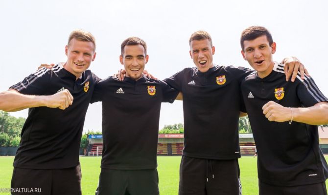 Тульский "Арсенал" представил сразу четырех новых футболистов