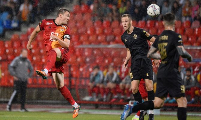 Тульский «Арсенал» в сегодняшнем домашнем матче не смог победить «Енисей» 