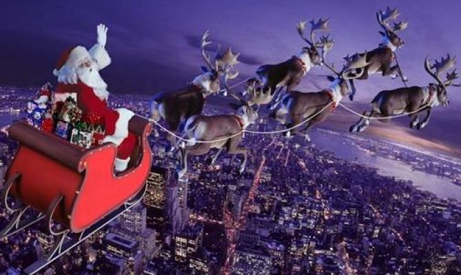 ПВО США и Канады зафиксировали сани Санта-Клауса над Россией