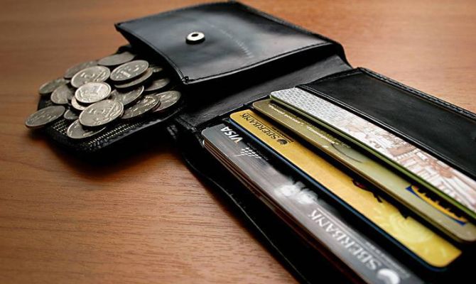 Снижение реальных доходов  россиян замедлилось в пять раз