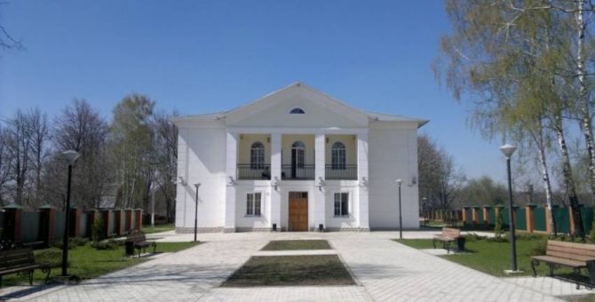 Письма, танцы и джаз: в Ясной Поляне пройдет концерт «Обращение к женщине»