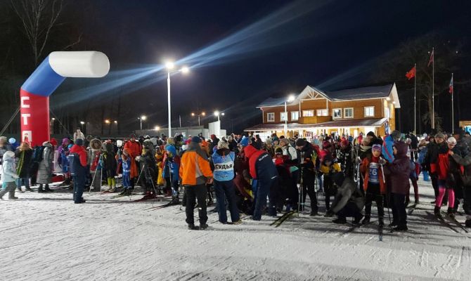 Туляки от 2 лет до 81 года приняли участие в ночной лыжной гонке «Веденино»