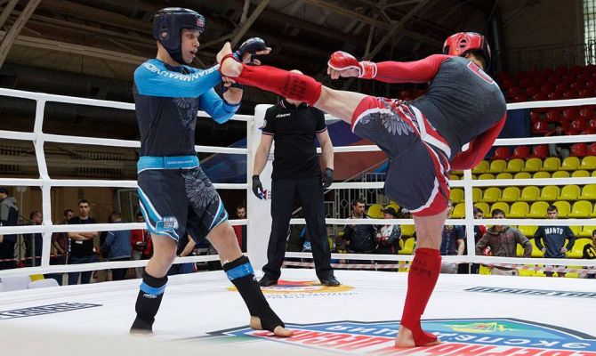 В Туле проходят соревнования ЦФО по смешанному боевому единоборству