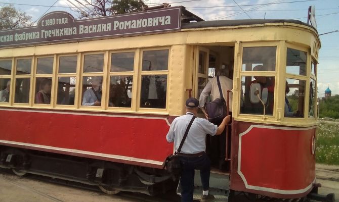 Иностранные туристы проехали по улицам Тулы