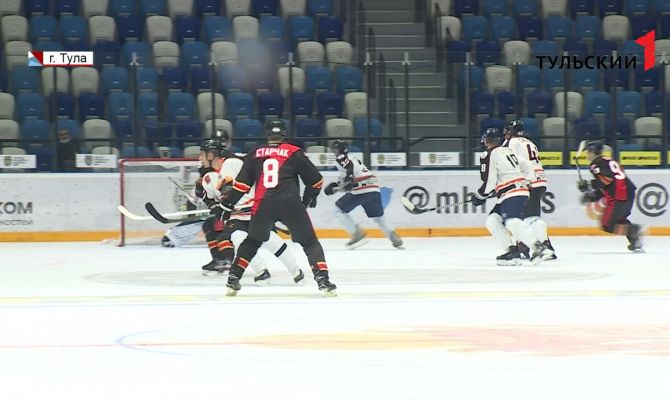В Туле стартовал юбилейный чемпионат ночной хоккейной лиги