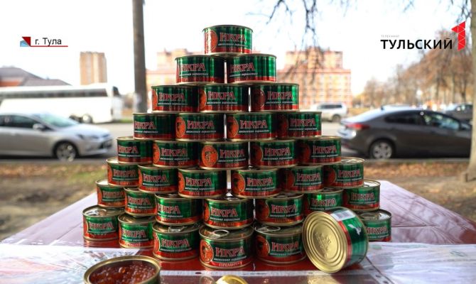 В Туле началась торговля красной икрой на улице: какую опасность таит такой деликатес