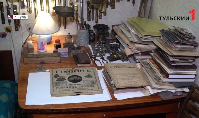 Туляк превратил свою квартиру в музей местного быта начала 20 века