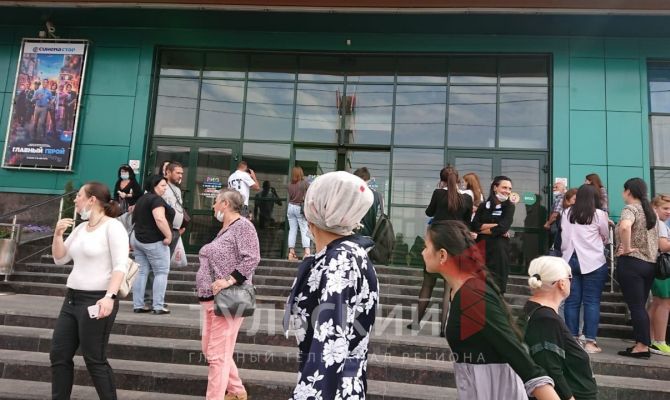 В Туле эвакуировали посетителей ТЦ "Рио"