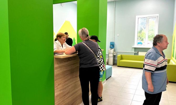 В Туле после ремонта открылась детская поликлиника на улице Металлургов