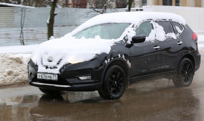 Глава ГИБДД опроверг информацию о штрафах за летнюю резину с 1 декабря