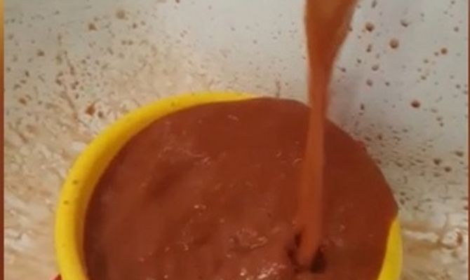 Жителям Богородицка приходится отмывать посуду от воды из-под крана