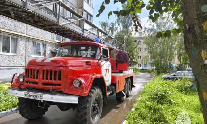 Из горящего дома в Донском спасли четверых детей