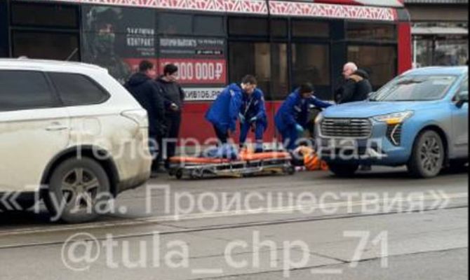 В Туле водитель троллейбуса попала под колеса