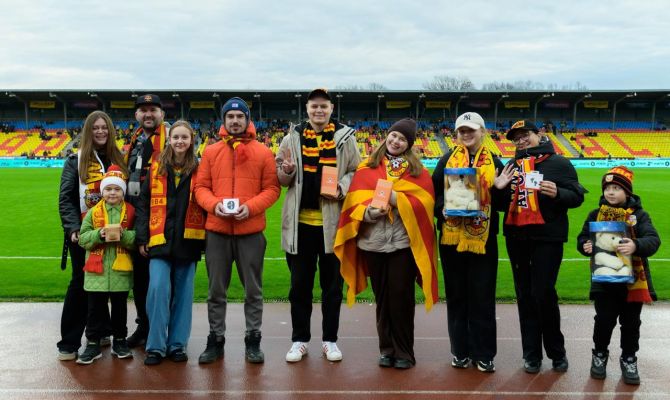 На матче тульского "Арсенала" подвели итоги фотоконкурса "Король и королева бензоколонки"